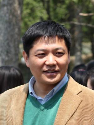 Dr. Hu Wenhao